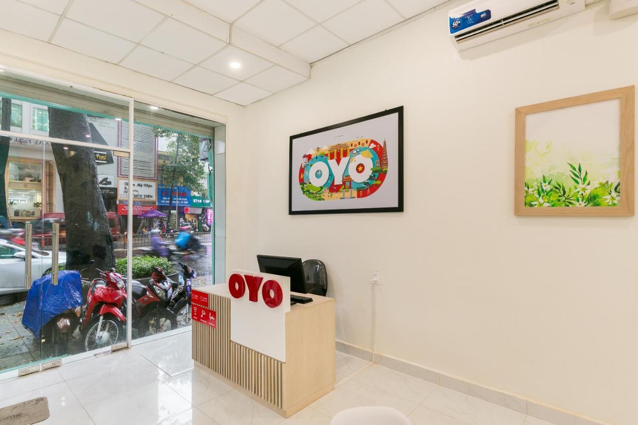 Oyo 414 Saigon Home Хошимін Екстер'єр фото