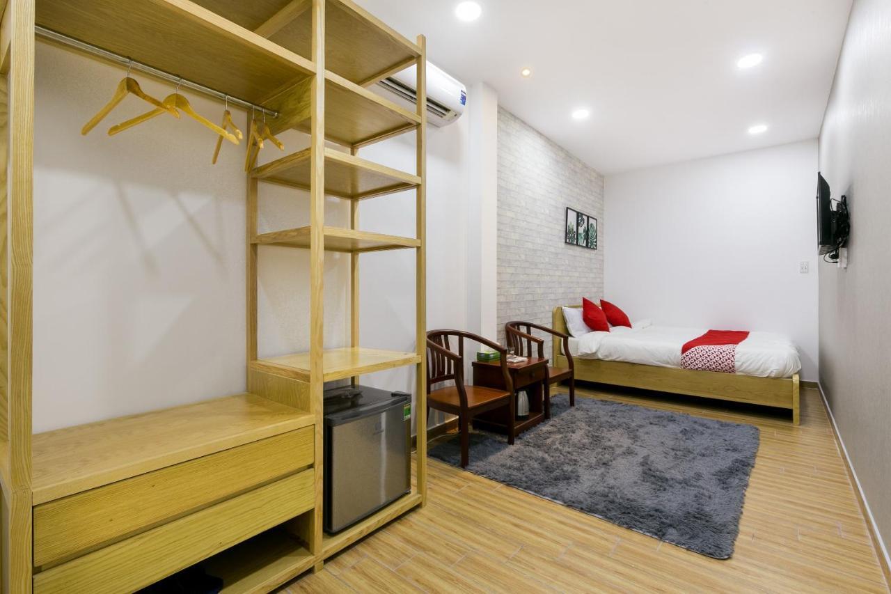 Oyo 414 Saigon Home Хошимін Екстер'єр фото