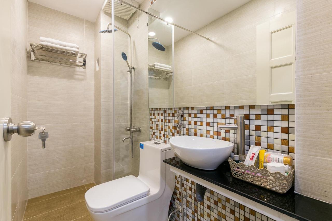 Oyo 414 Saigon Home Хошимін Екстер'єр фото
