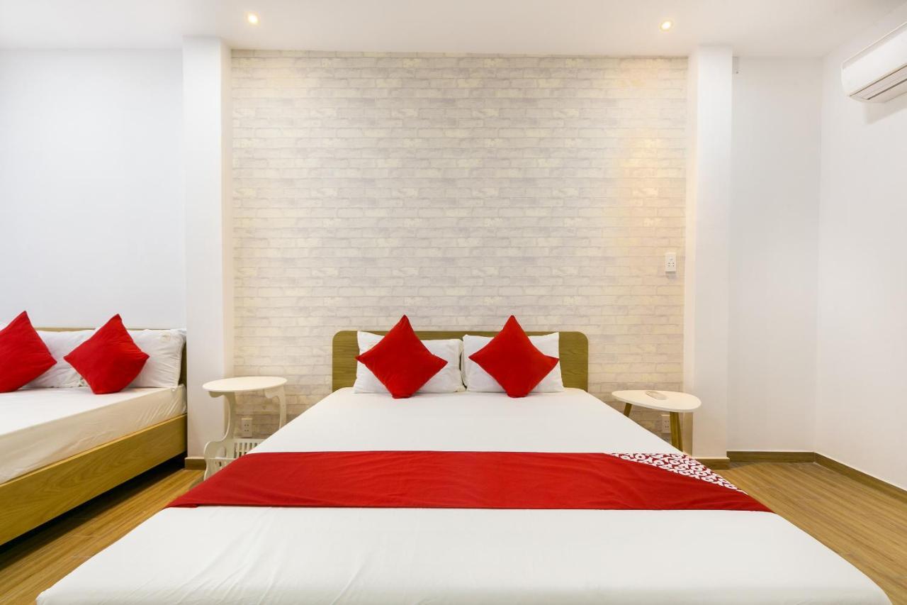 Oyo 414 Saigon Home Хошимін Екстер'єр фото